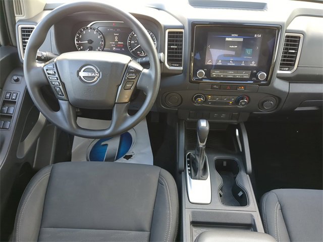 Used 2023 Nissan Frontier SV image 16