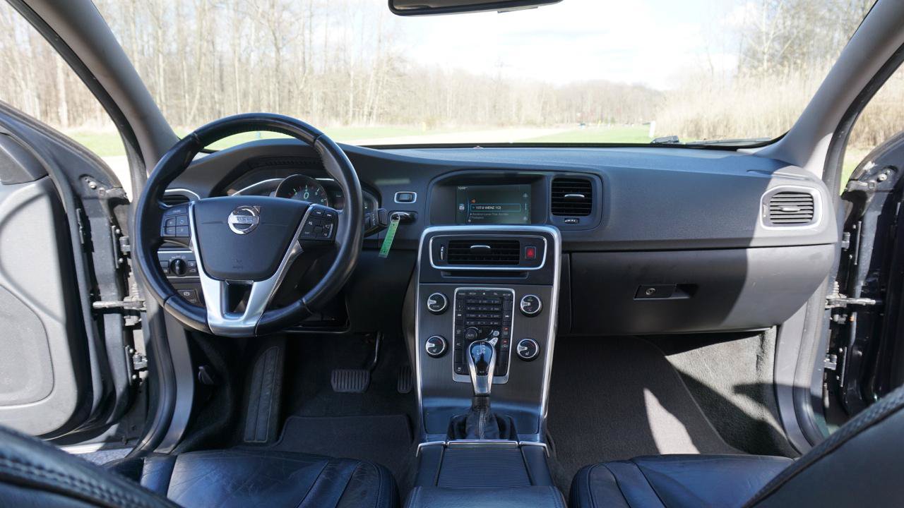 Used 2014 Volvo S60 T5 FWD image 16