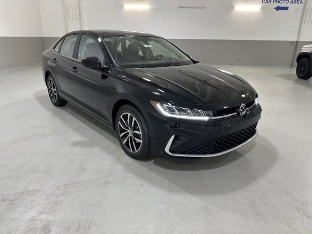 New 2026 Volkswagen Jetta SE image 4