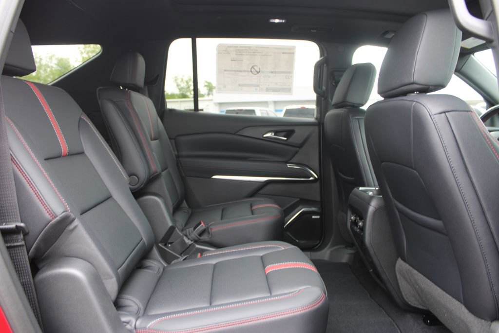New 2026 Chevrolet Traverse RS FWD image 32