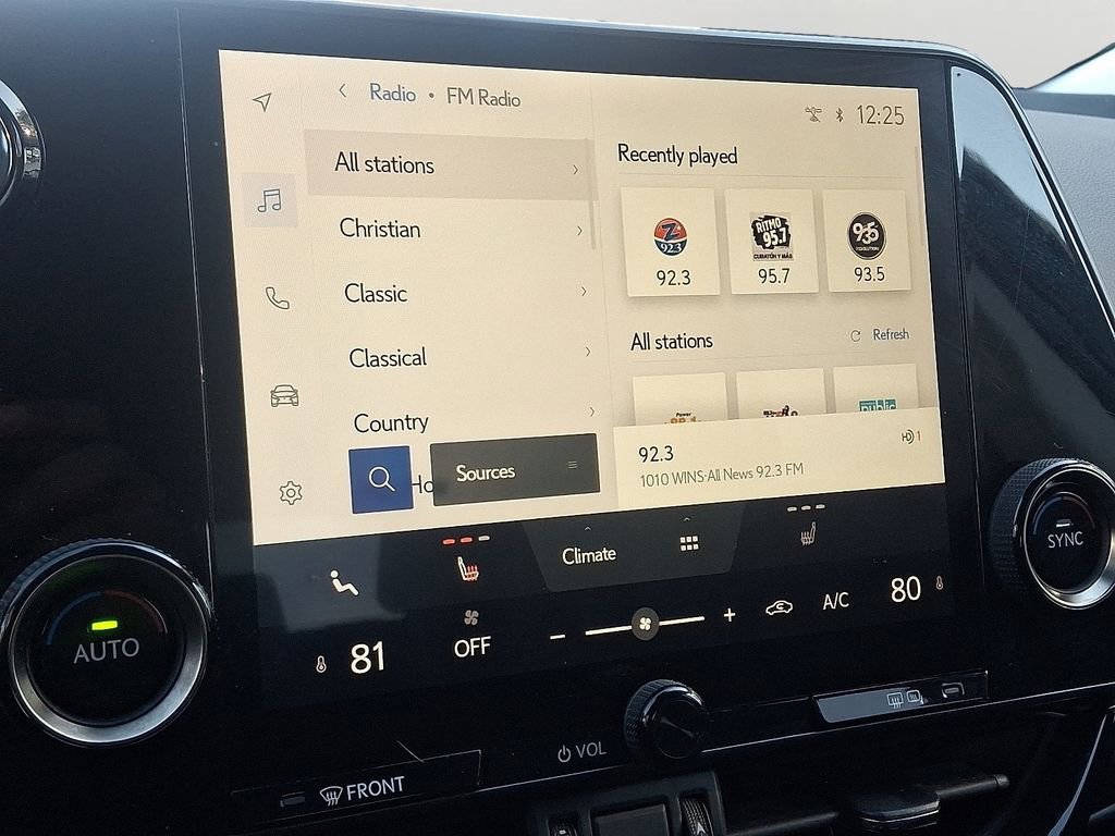 Used 2023 Lexus NX 250 FWD w/ Towing Package (2000 Lbs) image 17