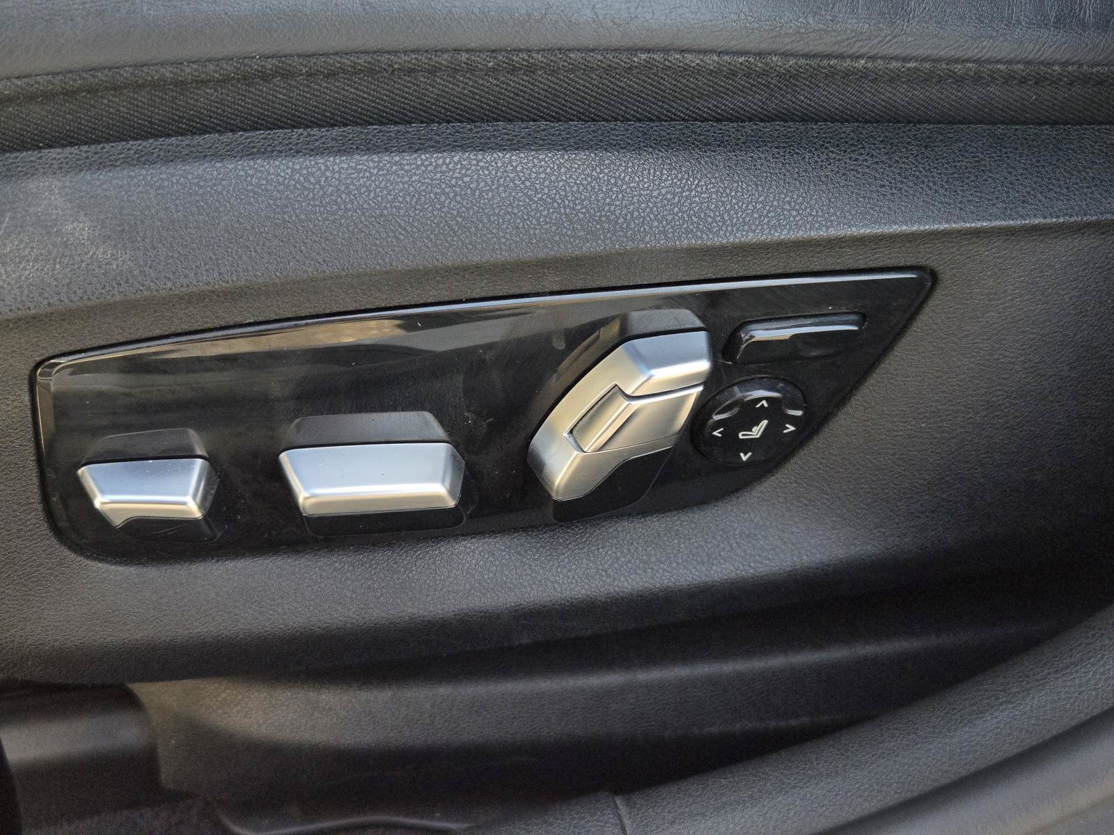 Used 2017 BMW 540i RWD image 23