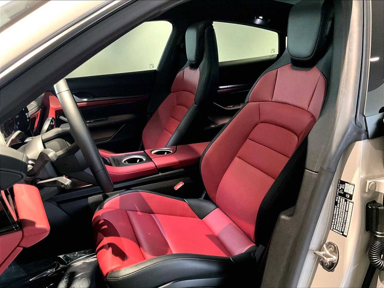 New 2026 Porsche Taycan image 5