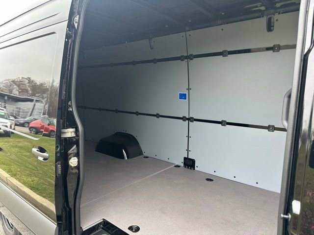 New 2026 Mercedes-Benz Sprinter 4500 image 33