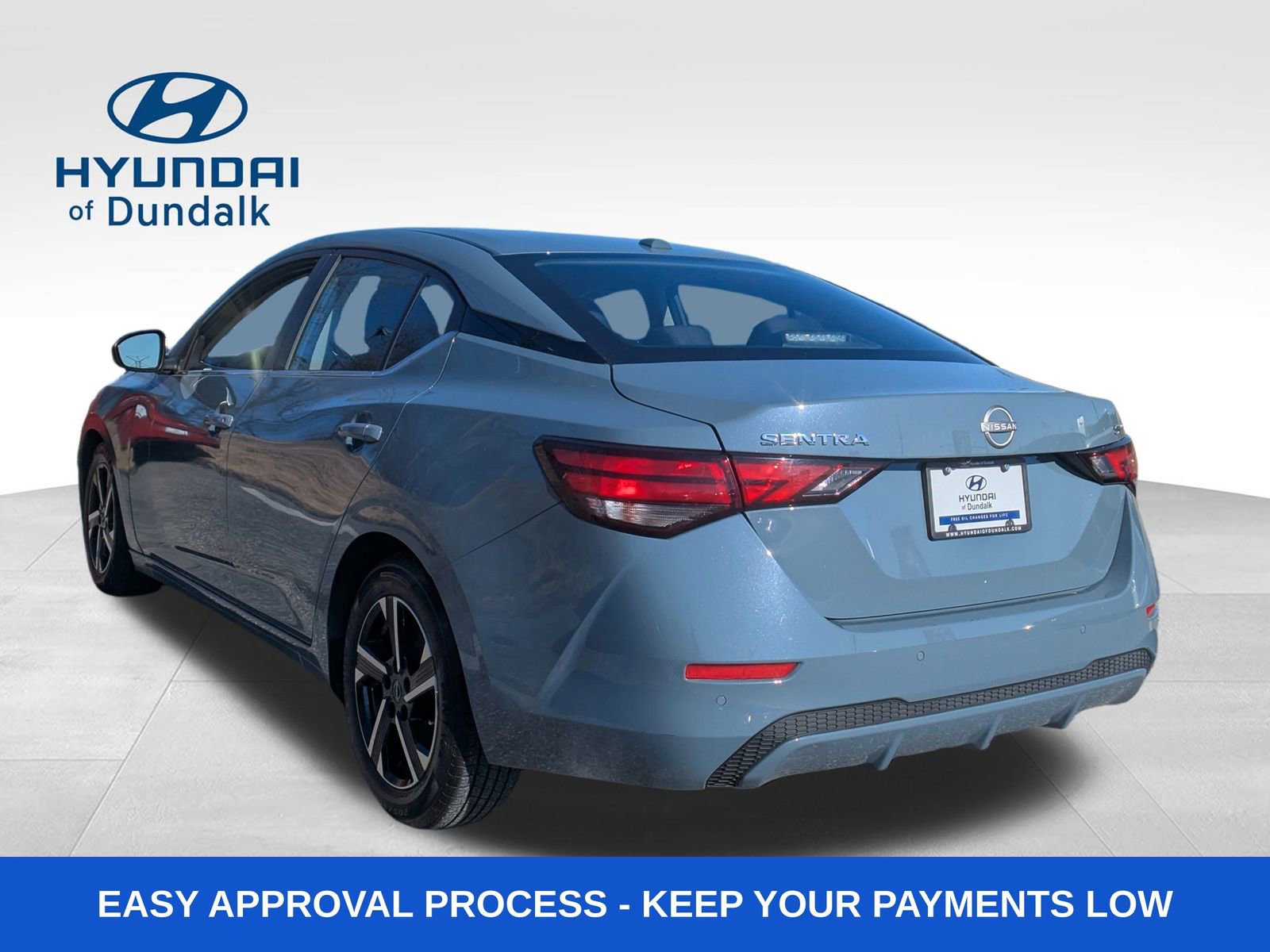 Used 2024 Nissan Sentra SV image 3