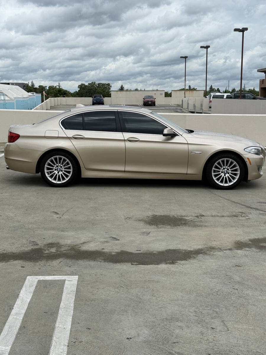Used 2013 BMW 535i Sedan image 3