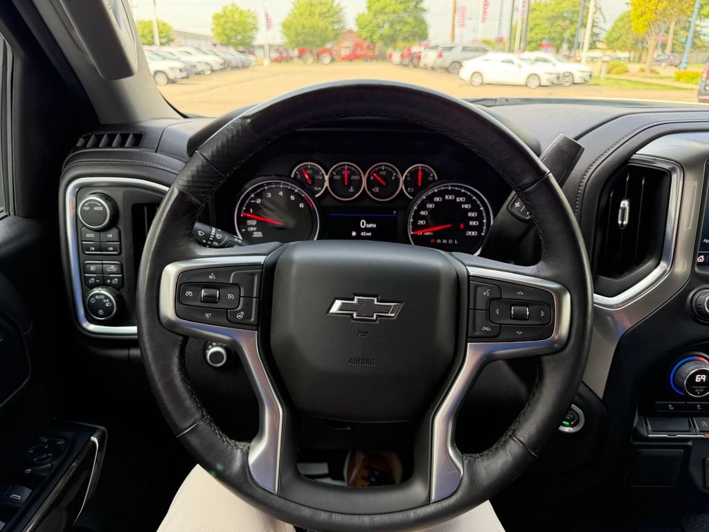 Certified 2022 Chevrolet Silverado 1500 RST w/ Z71 Off-Road Package AWD/4WD image 19