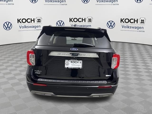 Used 2020 Ford Explorer XLT w/ Equipment Group 202A image 7