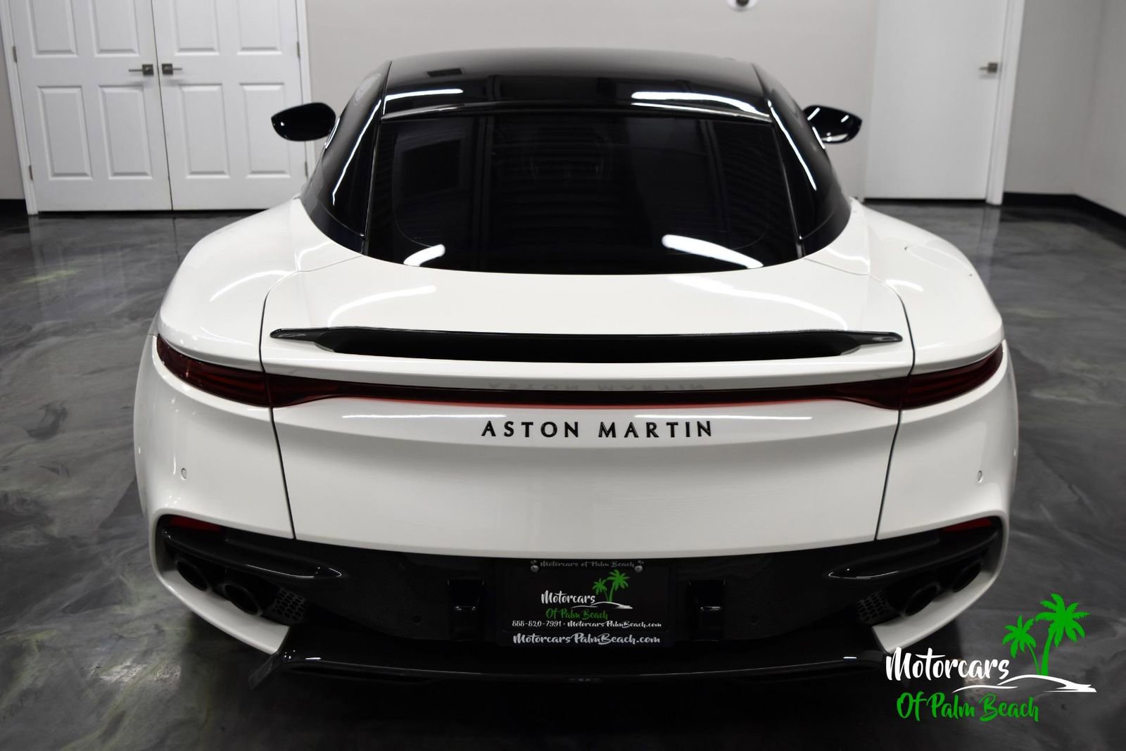 Used 2019 Aston Martin DBS Superleggera image 10