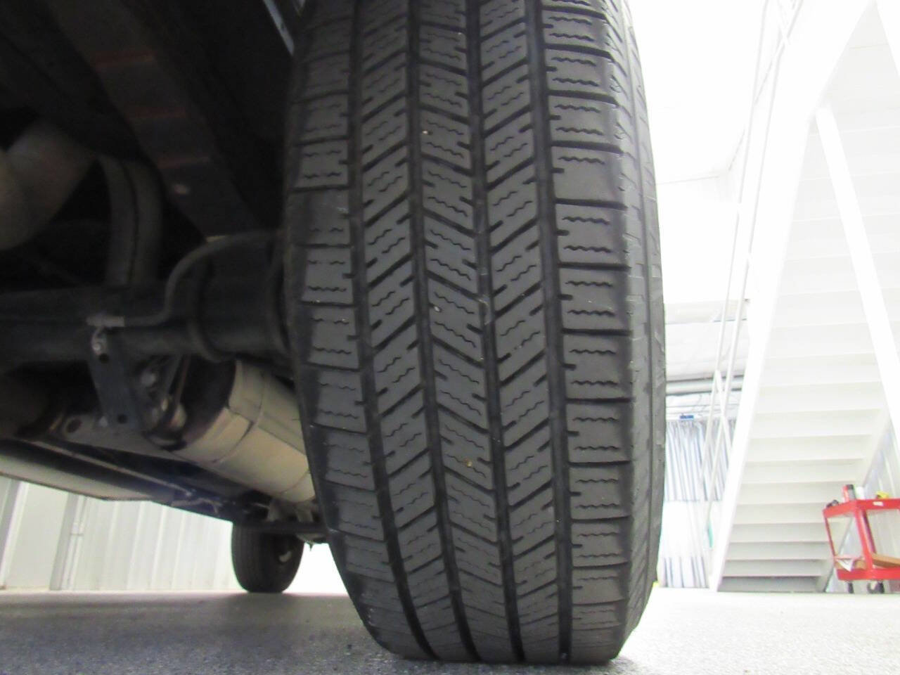 Used 2015 Ford E-350 and Econoline 350 Super Duty image 39