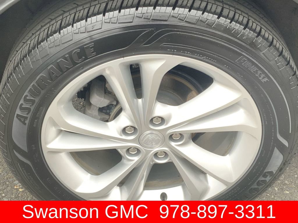 Used 2023 Buick Encore GX Preferred w/ Cold Weather Comfort Package AWD/4WD image 32