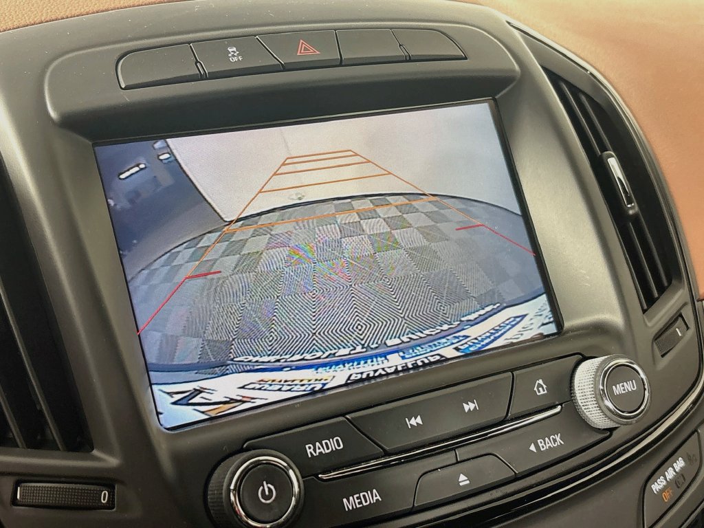 Used 2016 Buick Regal FWD image 17