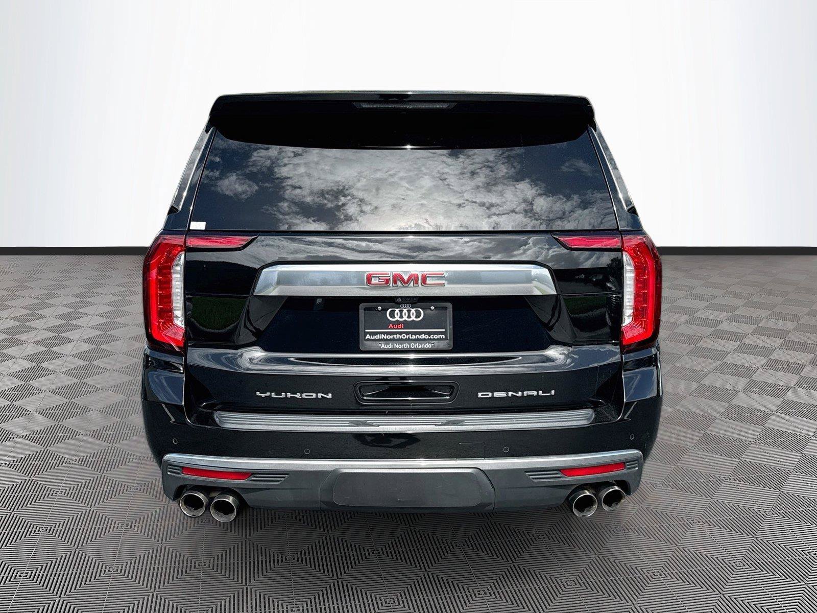 Used 2021 GMC Yukon Denali w/ Denali Premium Package AWD/4WD image 6