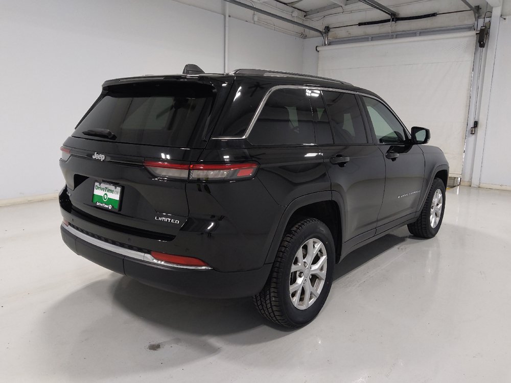 Used 2023 Jeep Grand Cherokee Limited AWD/4WD image 9