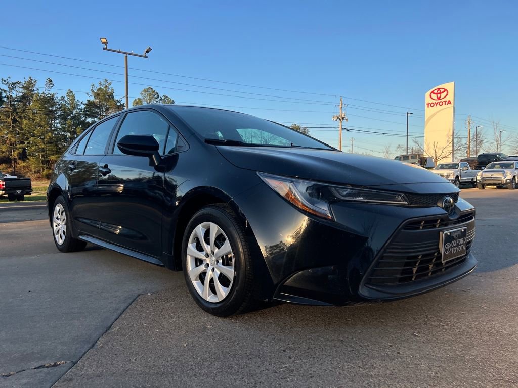 Used 2024 Toyota Corolla LE image 1