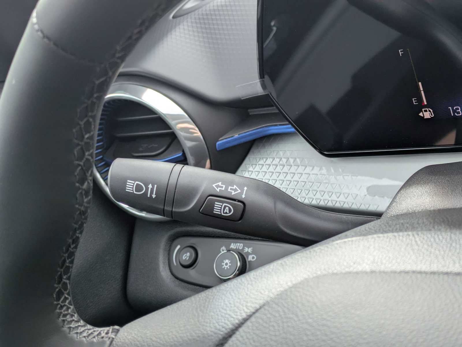 New 2026 Chevrolet Trax LT w/ Driver Confidence Package FWD image 27