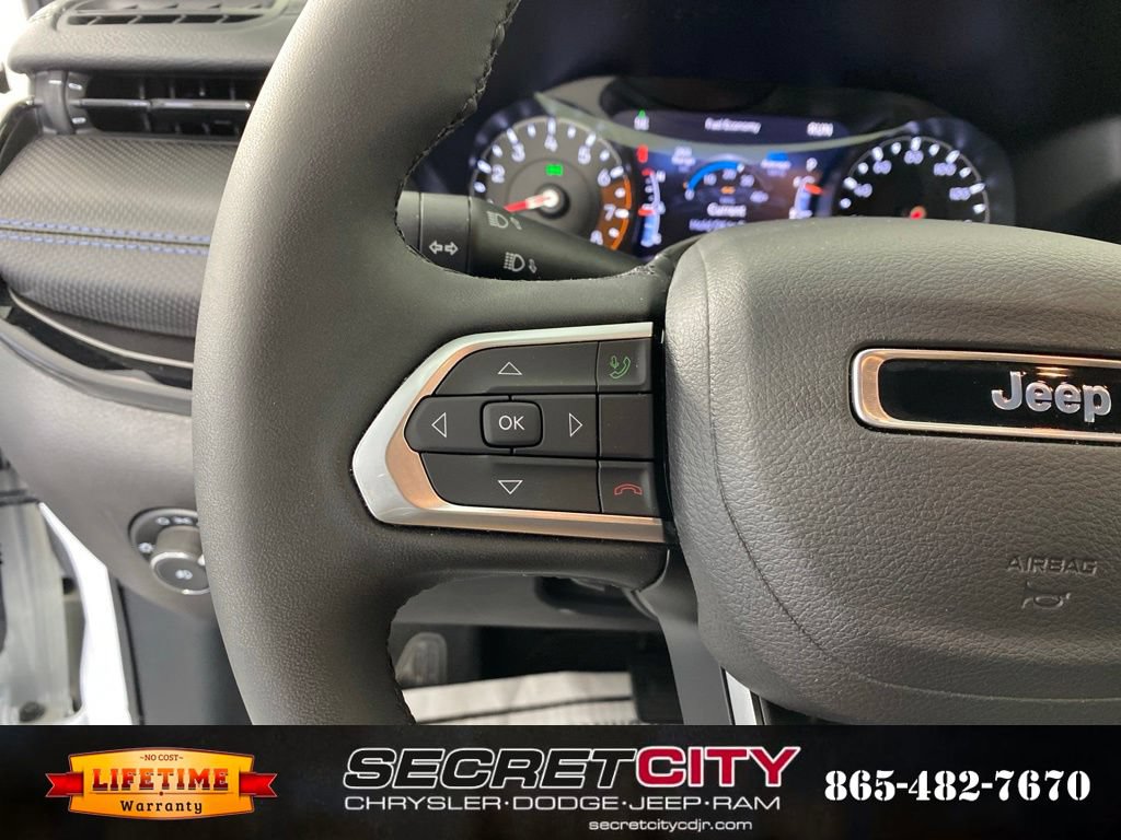 New 2026 Jeep Compass Latitude AWD/4WD image 15