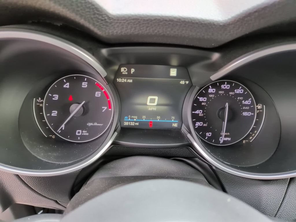 Used 2023 Alfa Romeo Stelvio Ti w/ Active Assist Plus Package AWD/4WD image 27