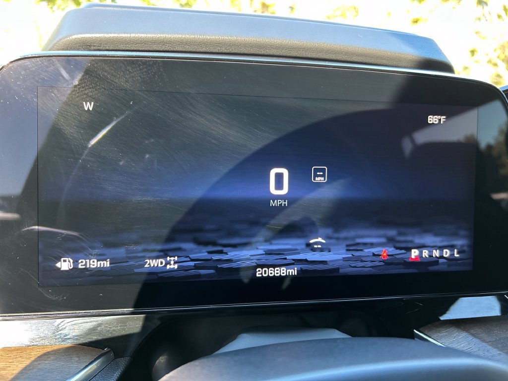 Used 2025 Chevrolet Suburban High Country AWD/4WD image 28