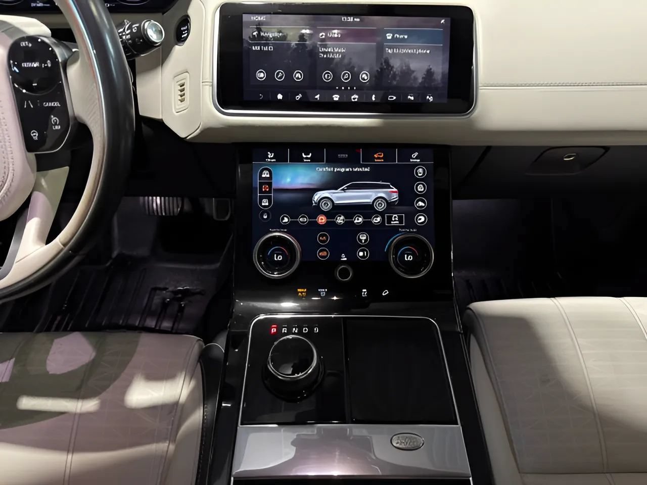 Used 2019 Land Rover Range Rover Velar R-Dynamic HSE AWD/4WD image 29