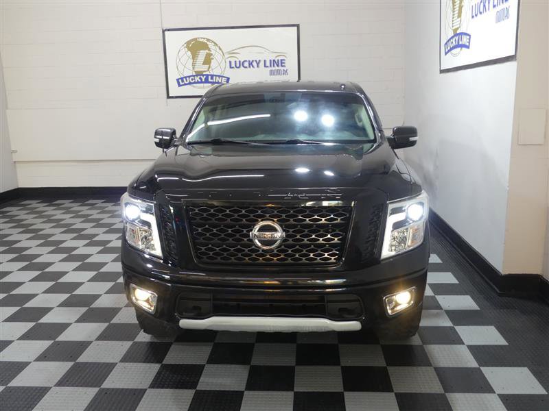 Used 2019 Nissan Titan PRO-4X image 3