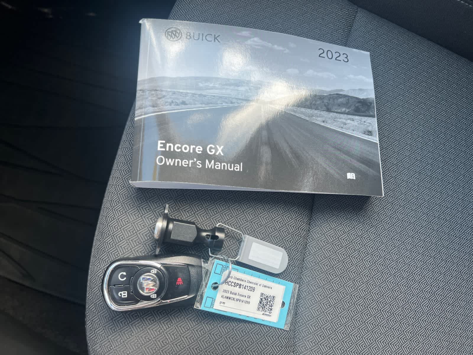 Certified 2023 Buick Encore GX Preferred w/ Cold Weather Comfort Package AWD/4WD image 12