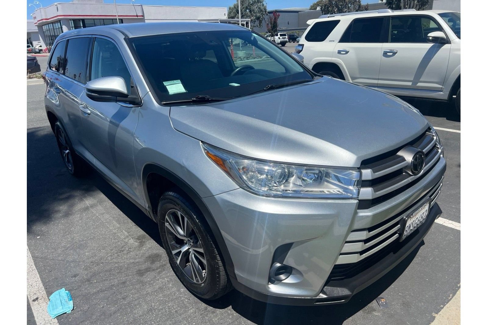 Certified 2019 Toyota Highlander LE FWD image 3