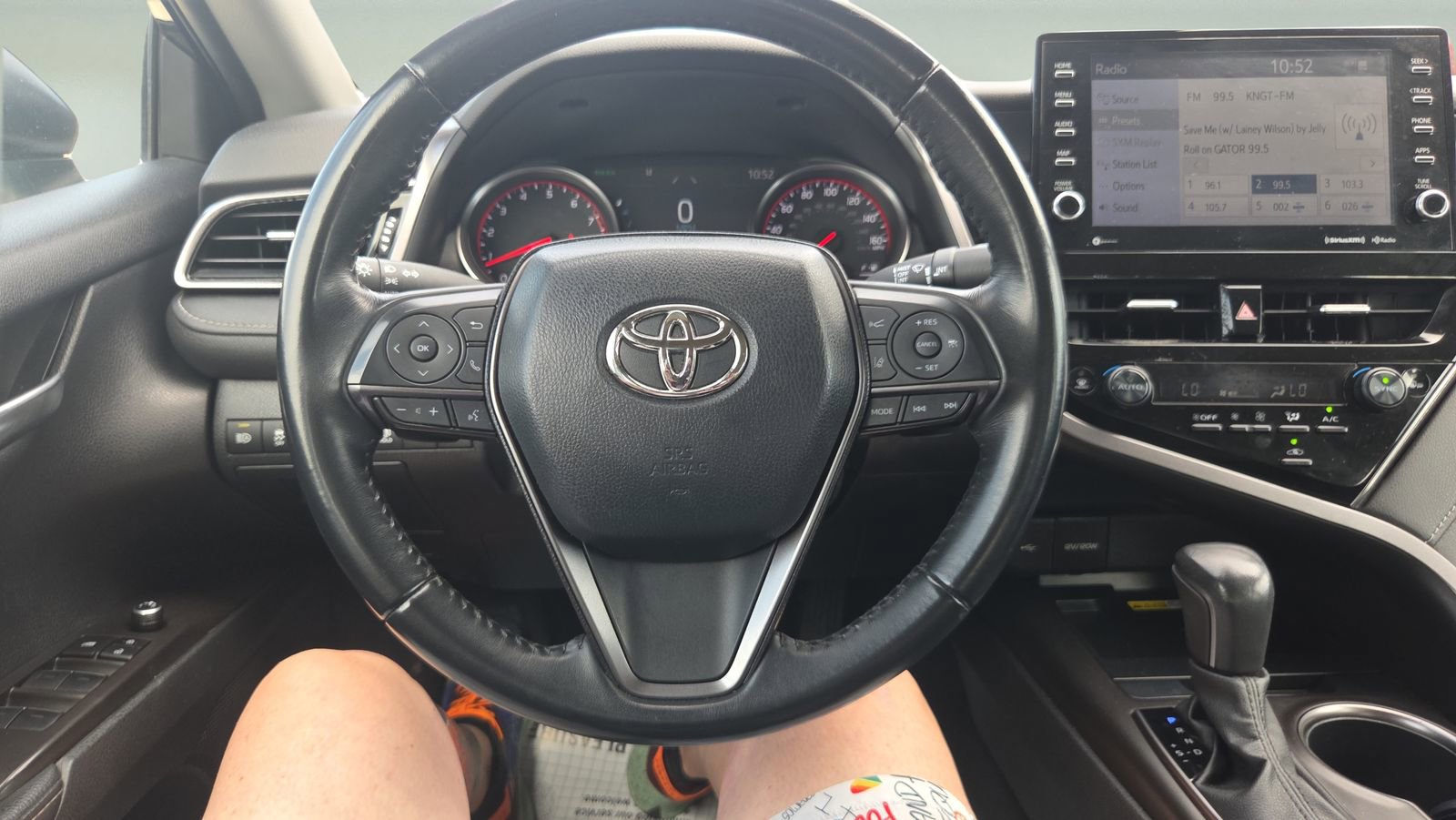 Used 2023 Toyota Camry XSE FWD image 11