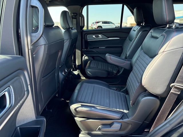 Used 2026 Ford Explorer ST-Line w/ ST-Line Street Pack AWD/4WD image 22