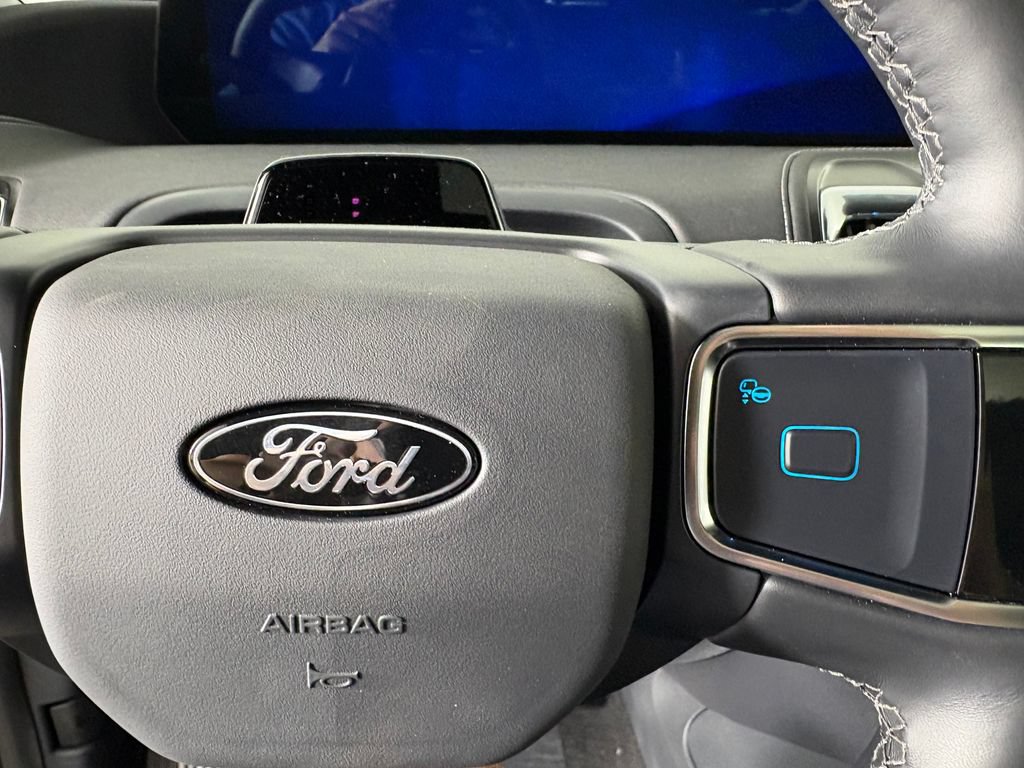 New 2026 Ford Expedition Platinum w/ Stealth Performance Package AWD/4WD image 27