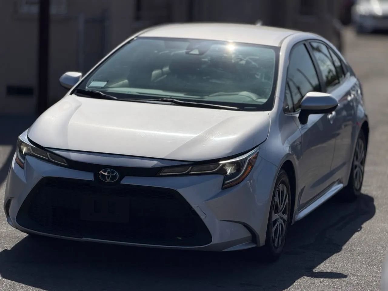 Used 2020 Toyota Corolla LE w/ Carpet Mat Package (TMS) FWD image 5