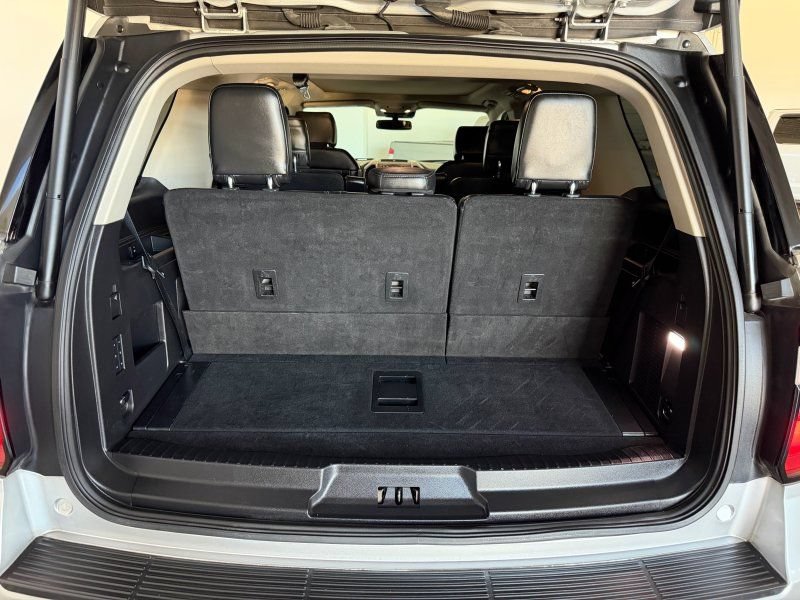 Used 2019 Ford Expedition Platinum AWD/4WD image 13