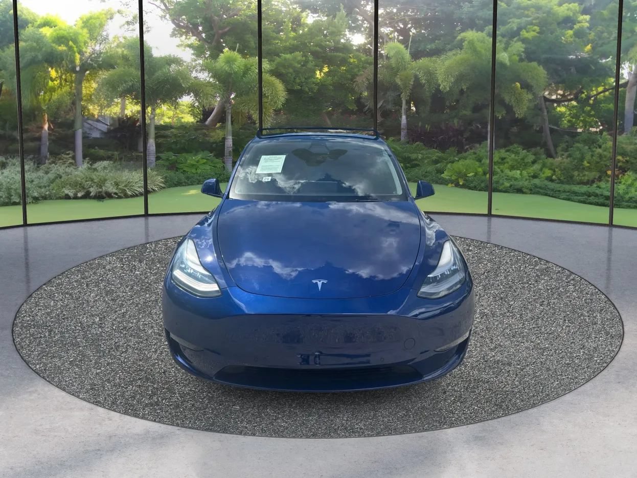 Used 2021 Tesla Model Y Long Range AWD/4WD image 2