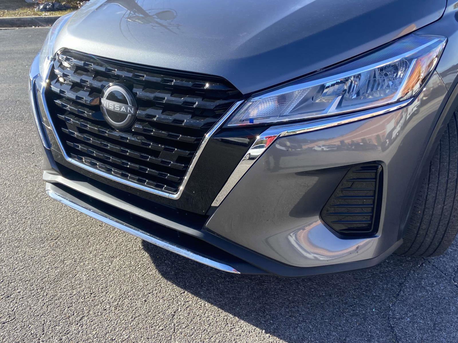 Used 2024 Nissan Kicks S image 25