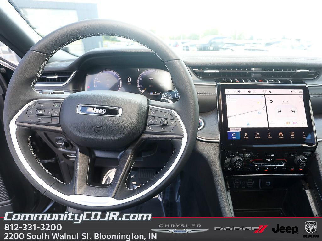 New 2025 Jeep Grand Cherokee Limited image 11