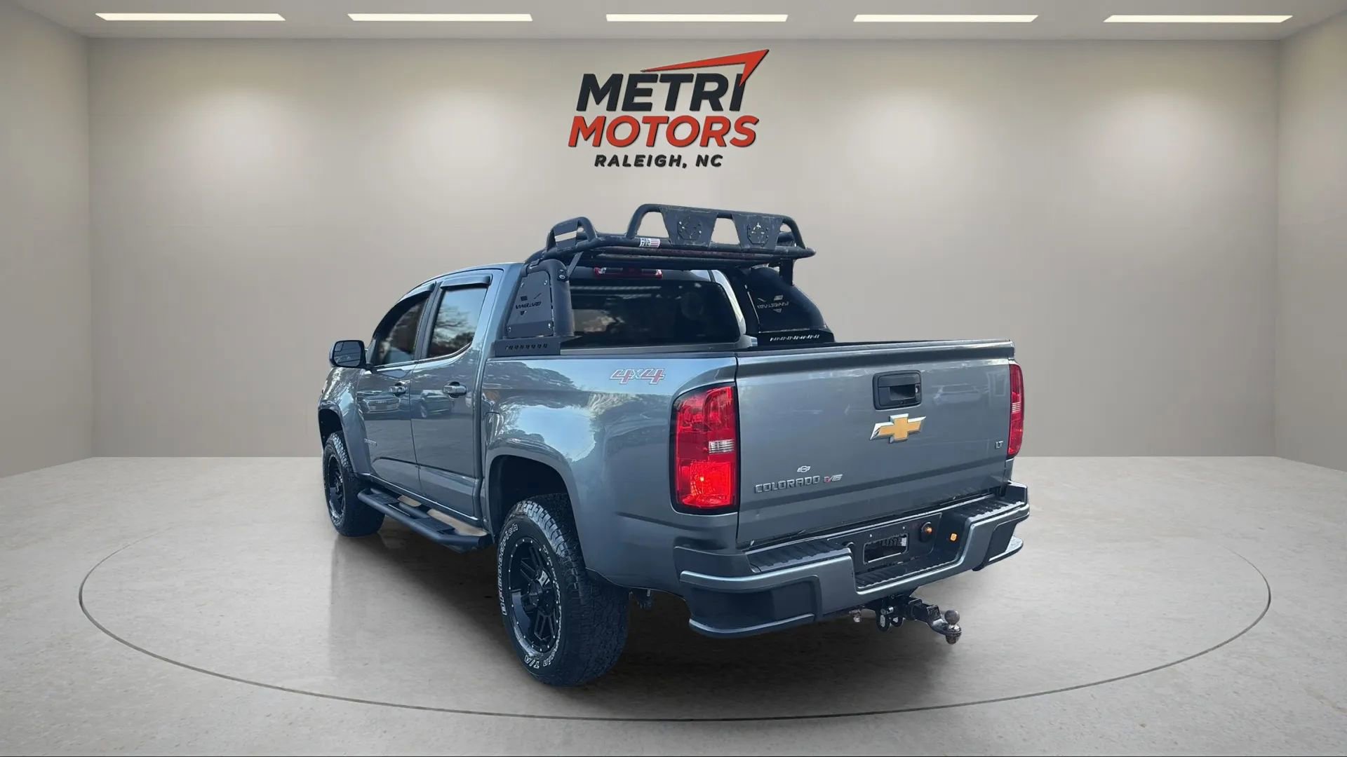 Used 2018 Chevrolet Colorado LT AWD/4WD image 9