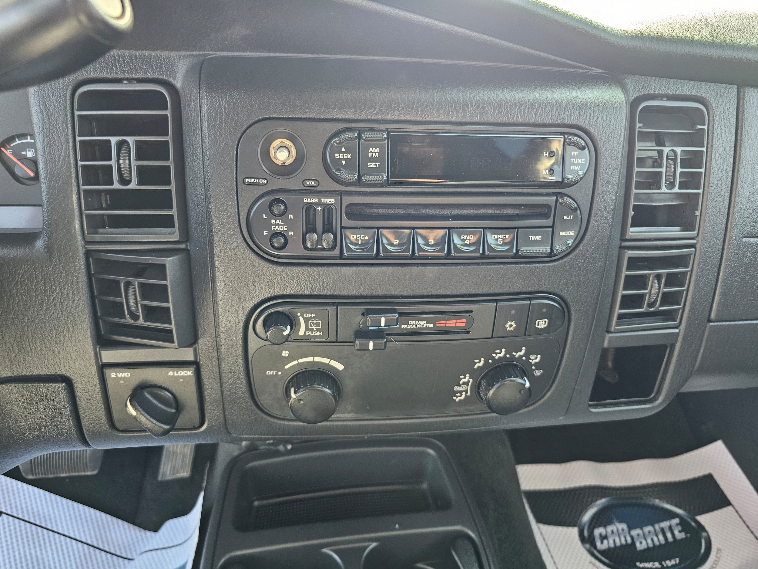Used 2003 Dodge Durango Sport AWD/4WD image 16