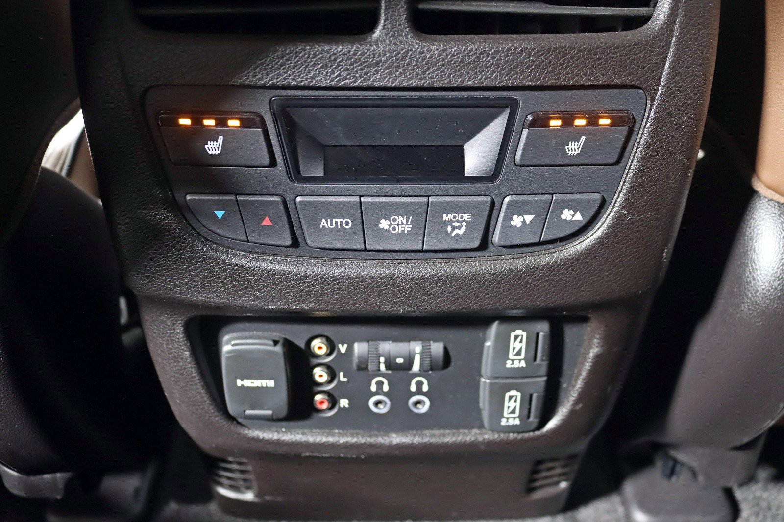 Used 2018 Acura MDX w/ Advance & Entertainment image 24