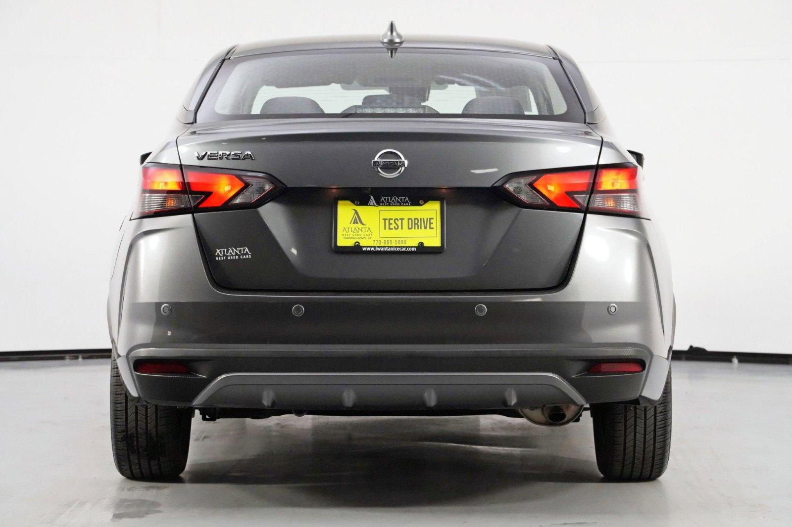 Used 2021 Nissan Versa SV image 10