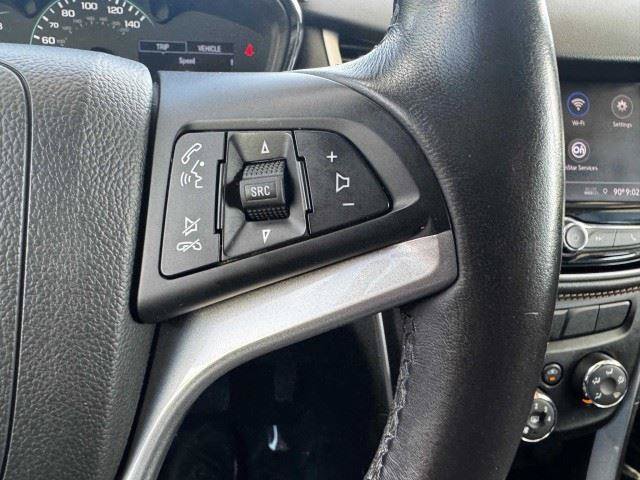 Used 2021 Chevrolet Trax LT w/ Driver Confidence Package AWD/4WD image 25
