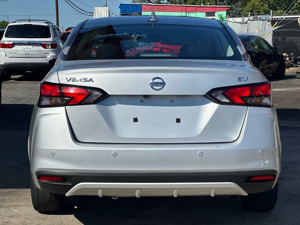 Used 2021 Nissan Versa SV FWD image 7