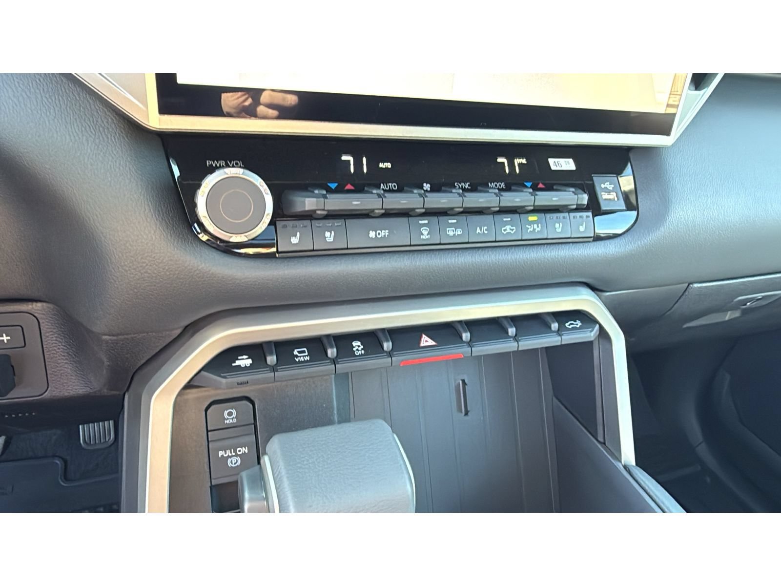 New 2026 Toyota Tundra Limited AWD/4WD image 21