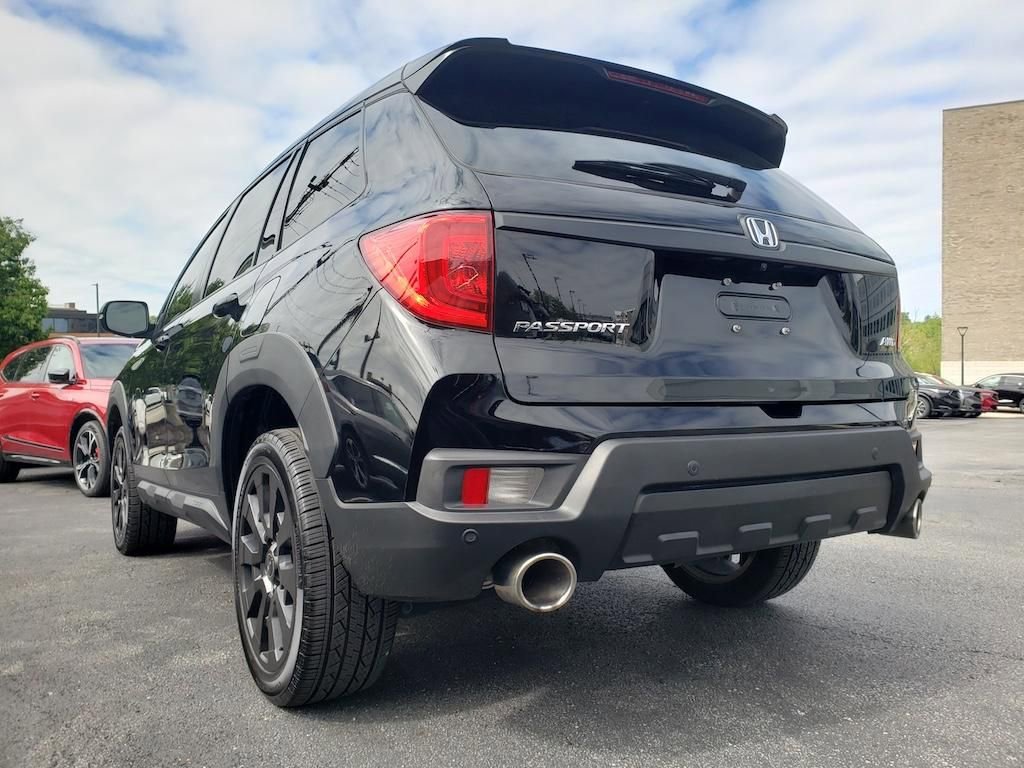 Used 2023 Honda Passport EX-L image 5