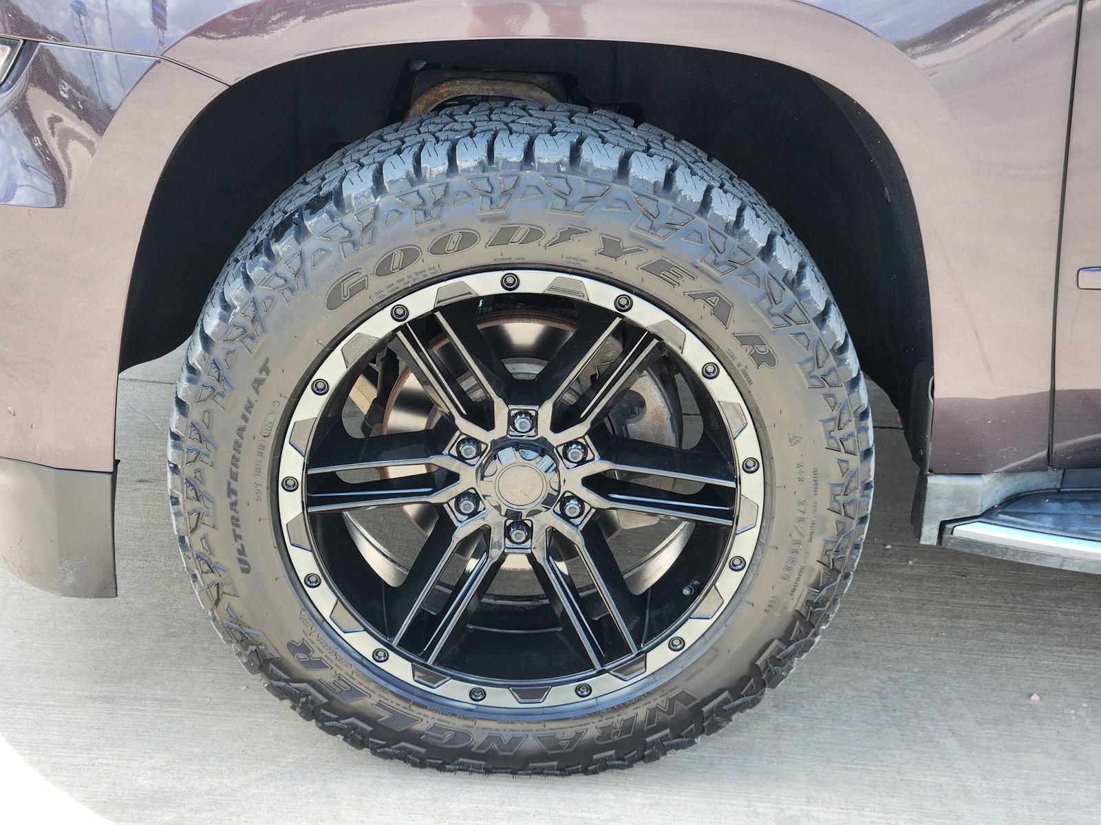 Used 2015 Chevrolet Suburban LTZ AWD/4WD image 11