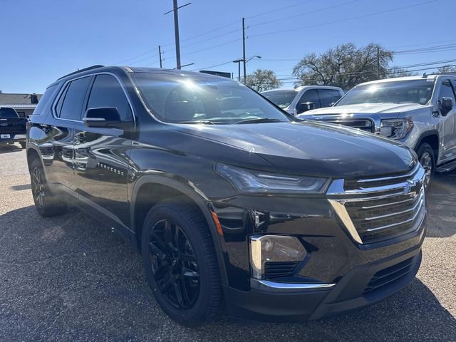 Used 2023 Chevrolet Traverse LT w/ LPO, Floor Liner Package image 4