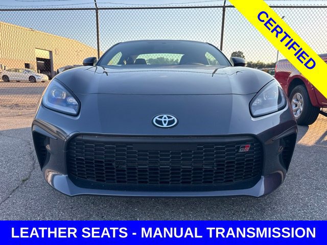 Used 2023 Toyota GR86 Premium w/ ALL Weather Mat Package (TMS) RWD image 5