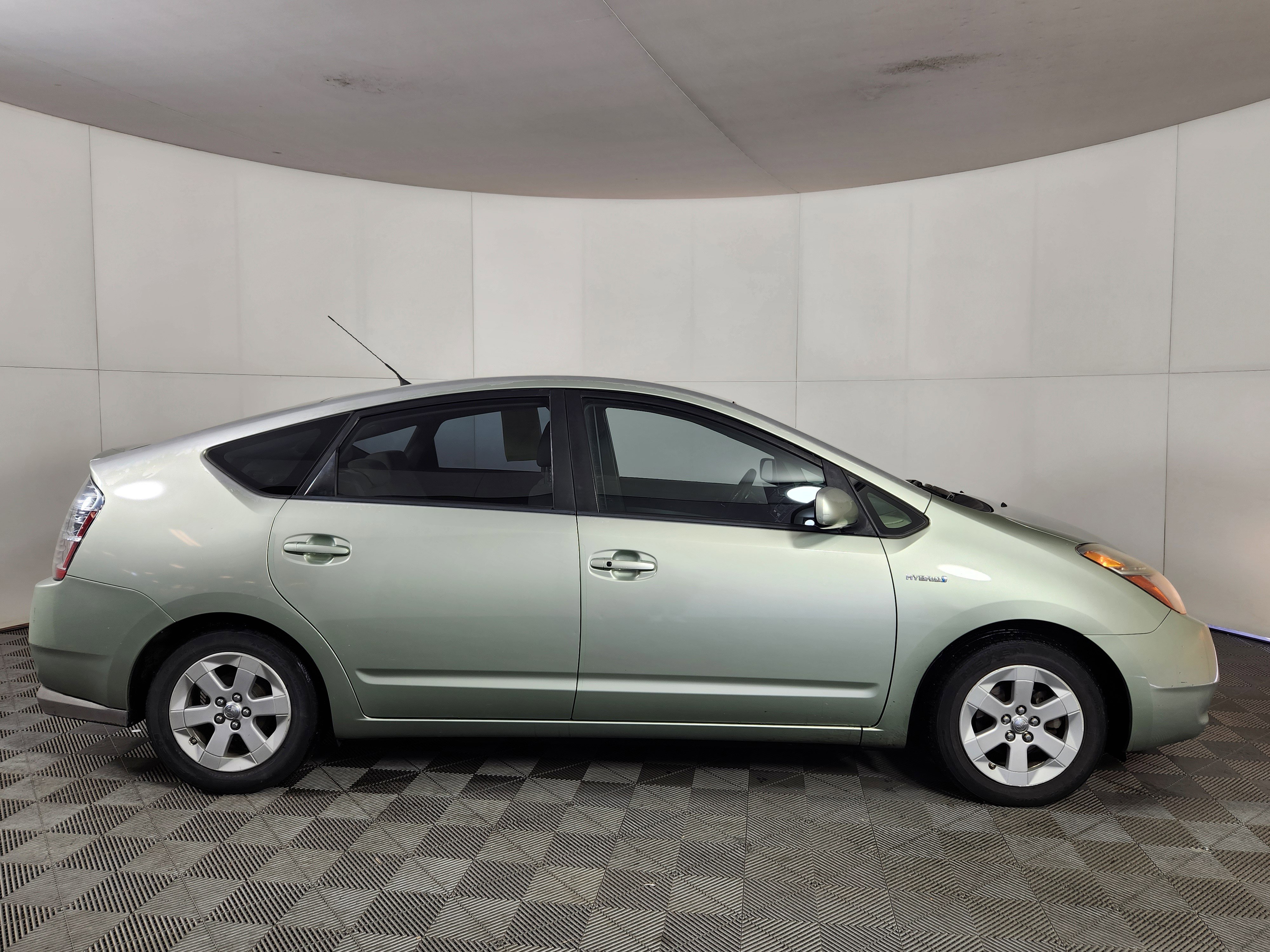 Used 2008 Toyota Prius FWD image 8