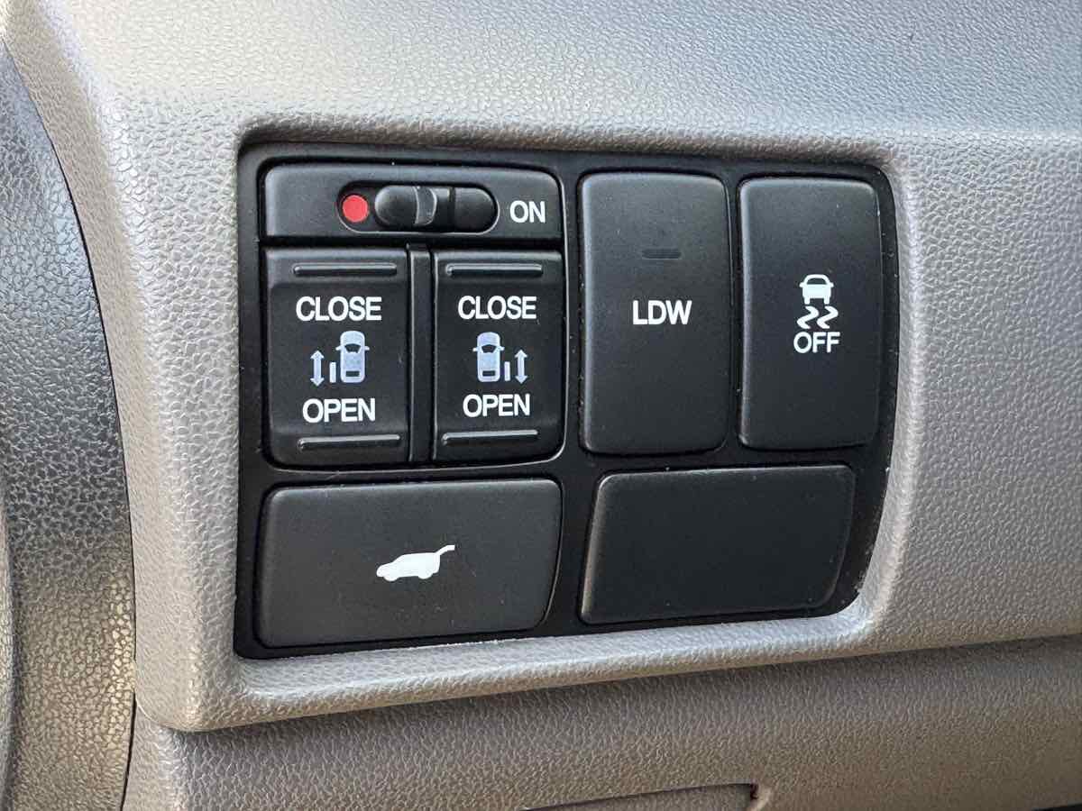 Used 2016 Honda Odyssey EX-L image 30