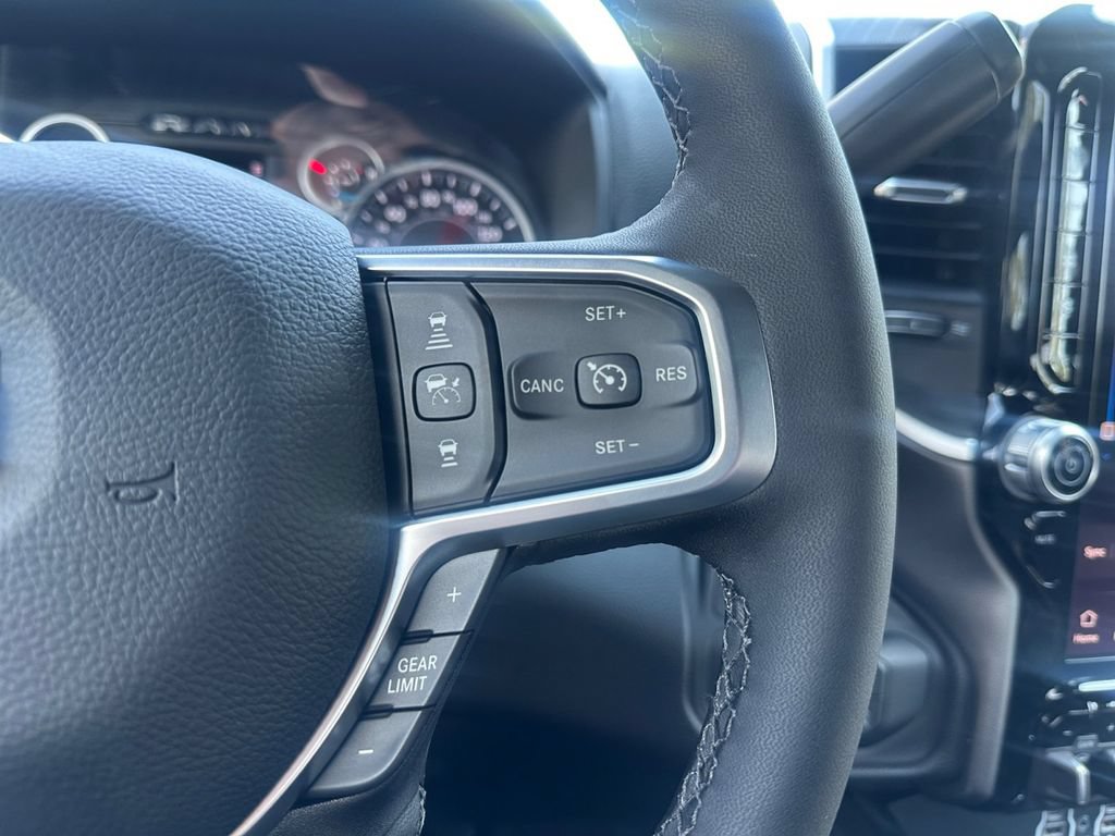New 2026 RAM 3500 Big Horn AWD/4WD image 30