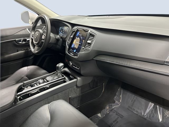 Used 2020 Volvo XC90 T6 Momentum w/ Protection Package image 12